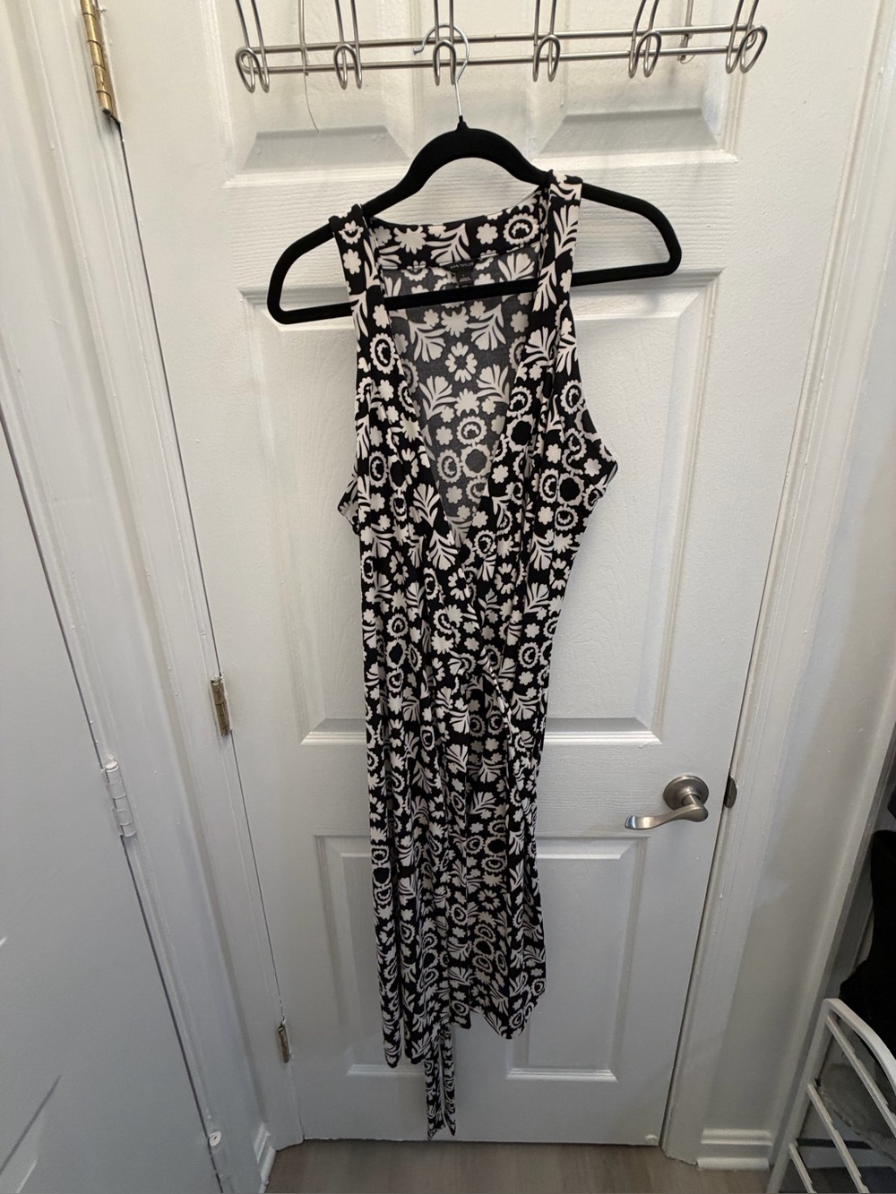 Ann Taylor Black and White Floral Tie-Waist Maxi Dress